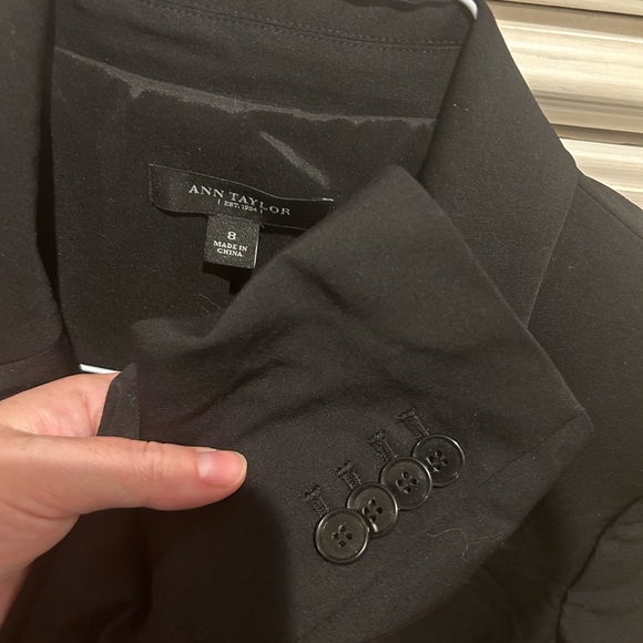 Ann Taylor Blazer size 8 - Picture 5 of 7